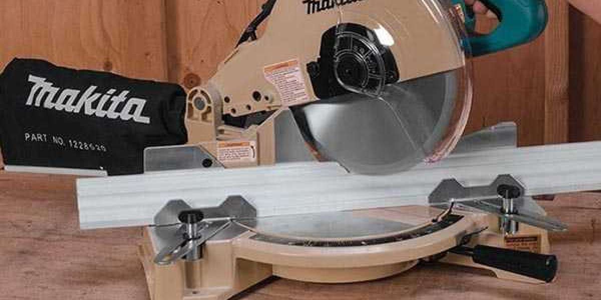Dùng máy cắt nhôm cắt sắt được không, cắt gỗ được không?