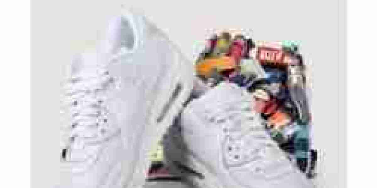 What are "repsneakers" and why are they popular among sneaker enthusiasts