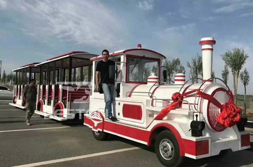Buy Beston Trackless Trains for Sale - Top Amusement Train Manufacturer