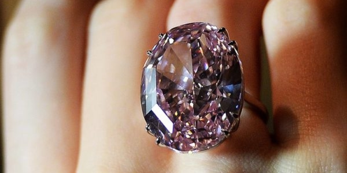 Cùng chiêm ngưỡng những chiếc nhẫn kim cương đẹp nhất thế giới thời nay