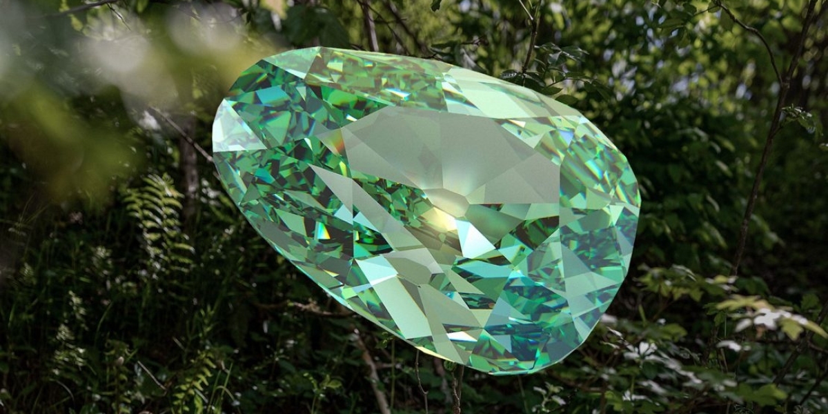 Kim cương xanh lá cây – loại kim cương quý hiếm bậc nhất cho những ai chưa biết?