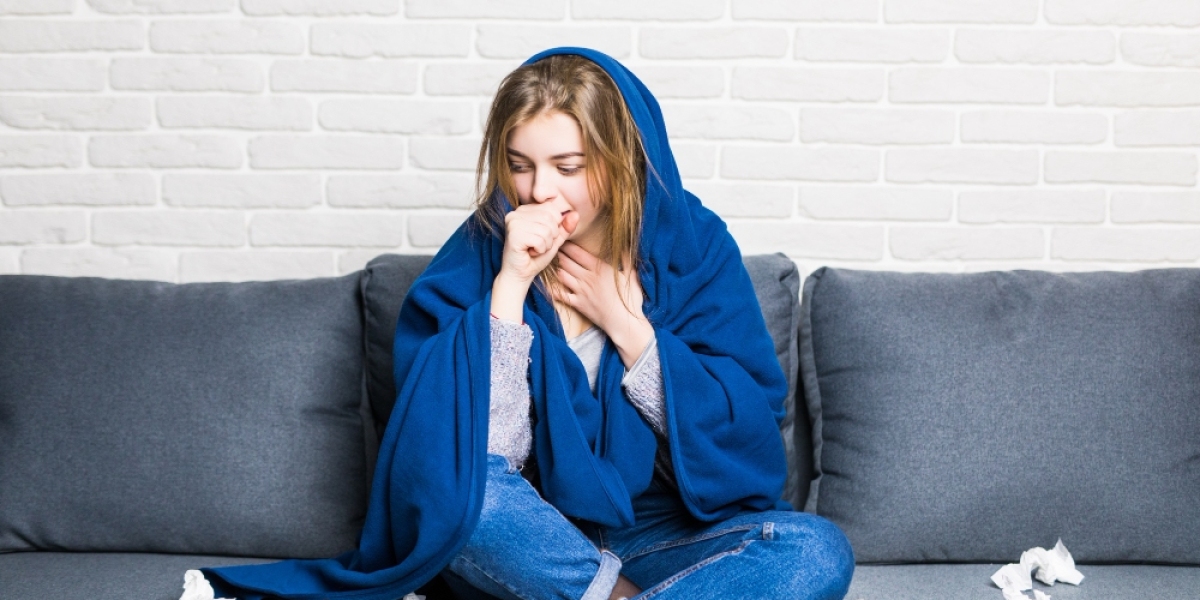What are the most common symptoms of a cold and how can I treat them?