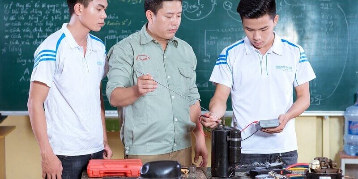 Học nghề sửa điện lạnh tại Thanh Xuân