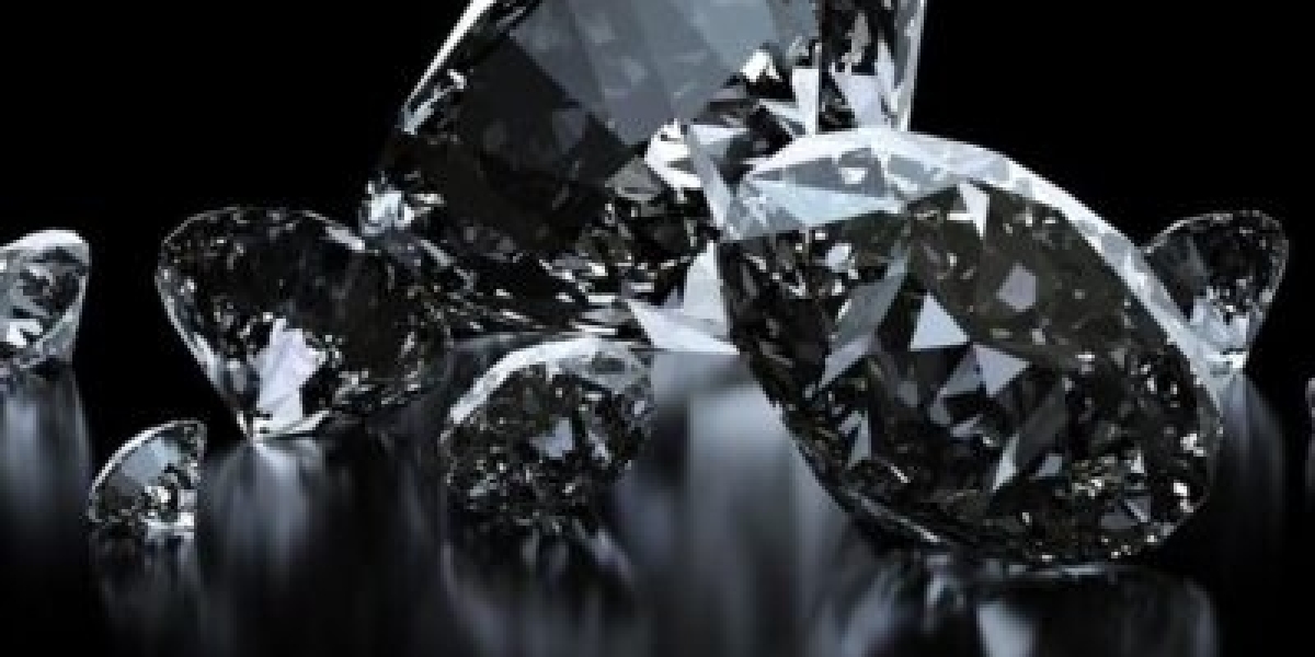 Kim cương 10 carat giá bao nhiêu tiền hôm nay?