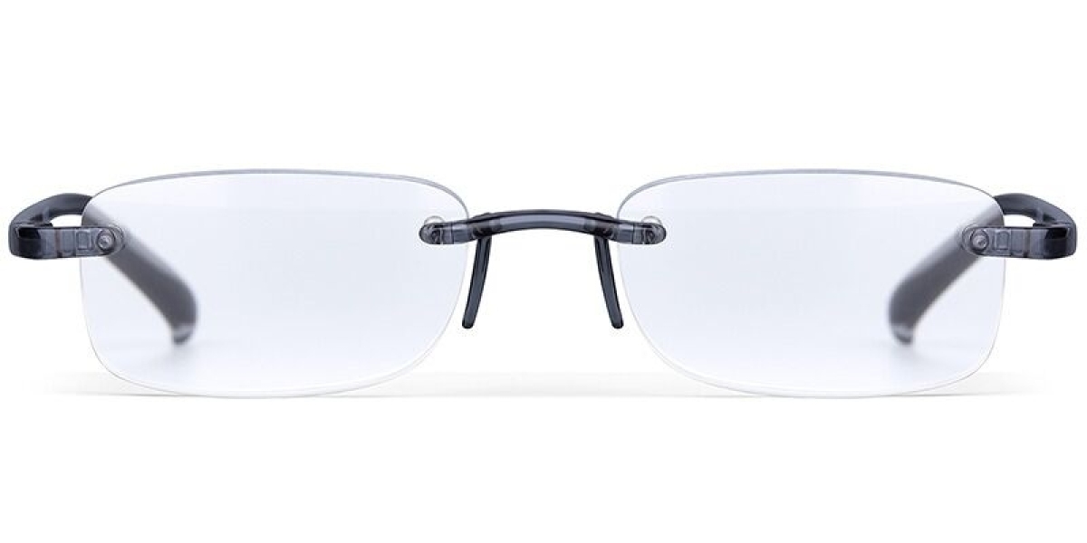 The Myopic Eyeglasses Make People See The Blurry World Clearly