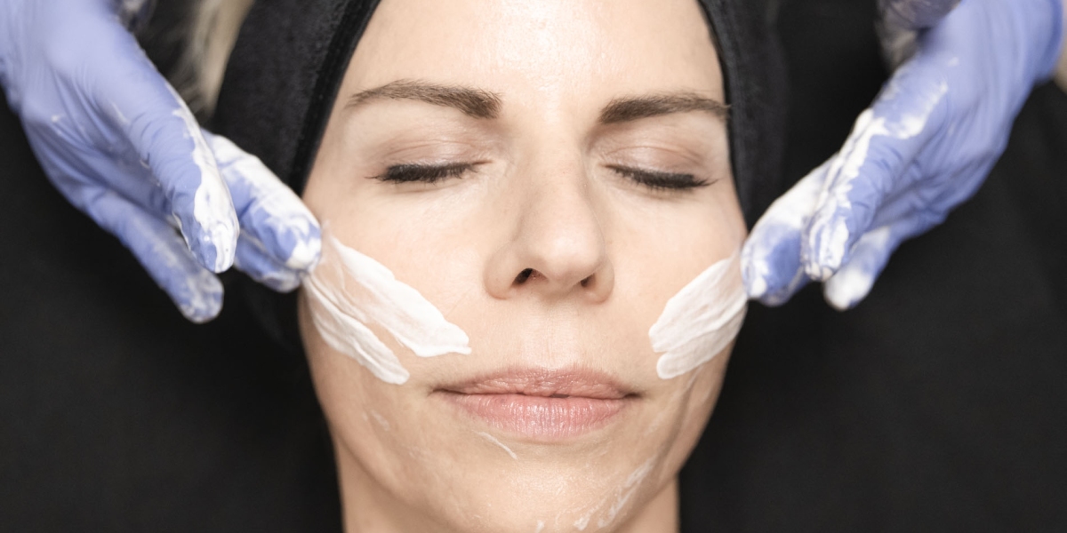Who Can Benefit from Face Rejuvenation in Dubai?